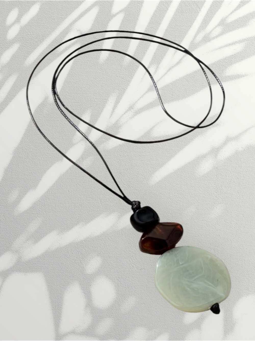 Abstract Stone Pendant Necklace ✨